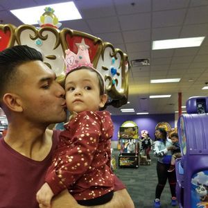 Meet your Posher, Manny